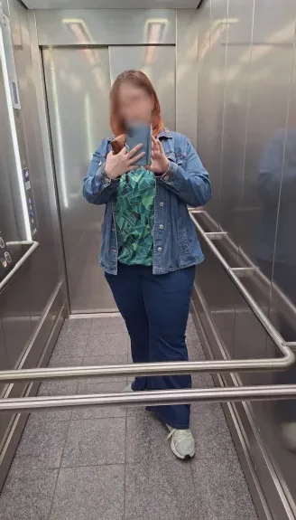 Büsra, 40