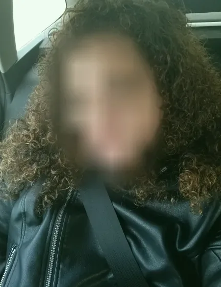 Büsra, 35