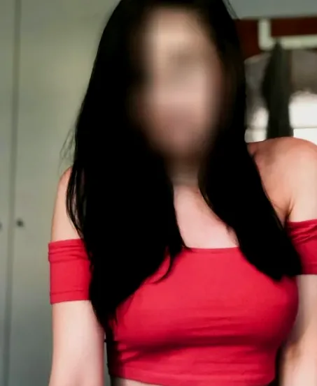 Charlotte, 32