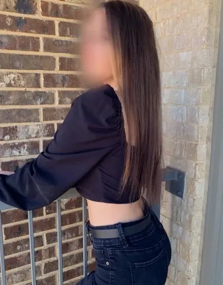 Christina, 20