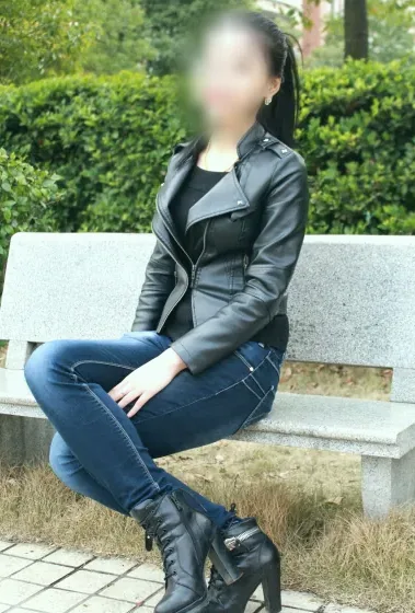 Christina, 31