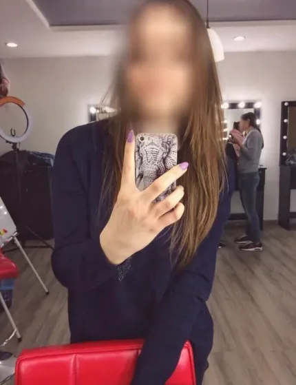 Emily, 29