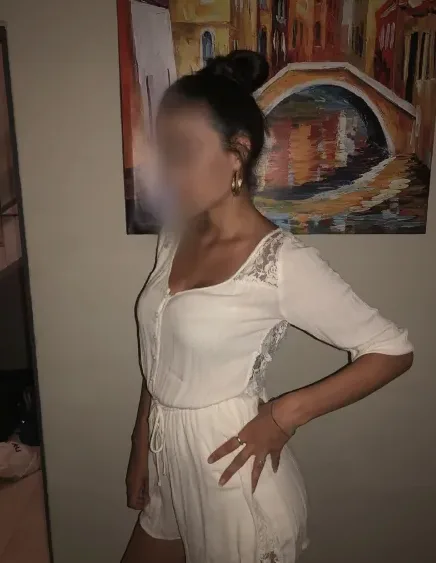 Jacqueline, 32
