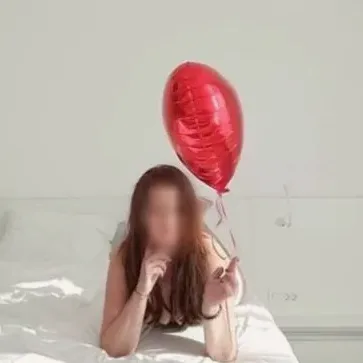Josephine, 27