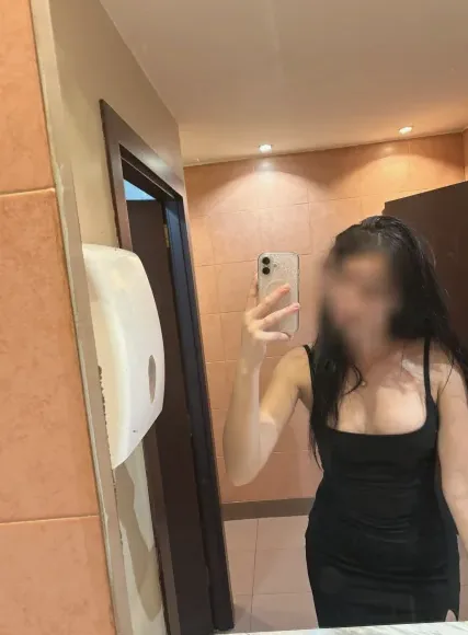 Juliane, 18