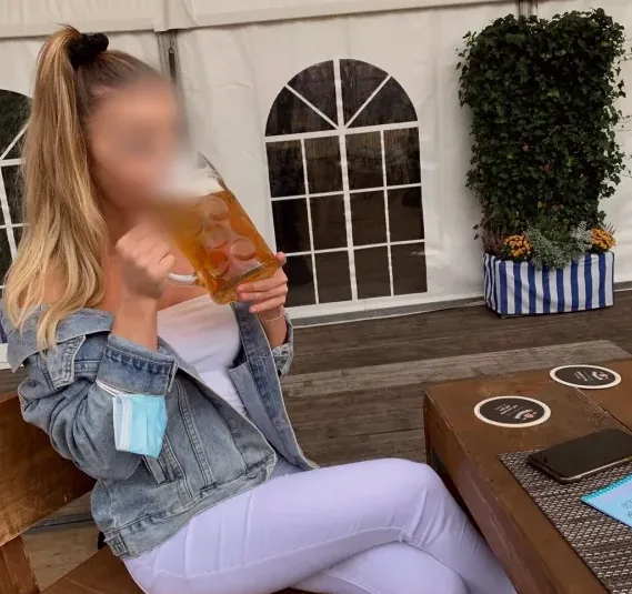 Katrin, 26