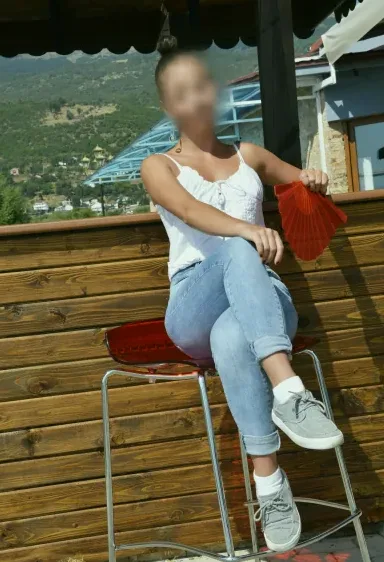 Kim, 34