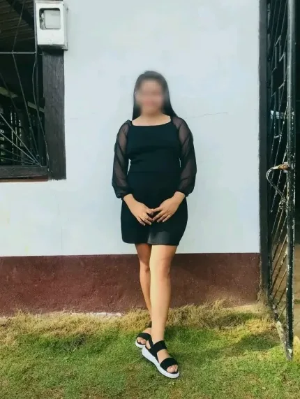 Lilly, 26
