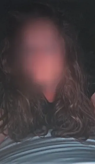 Sandra, 26