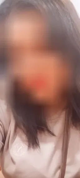 Sarah, 34