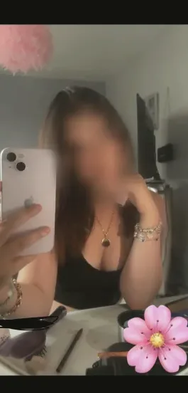 Vivien, 20